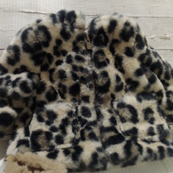 🐆 FUR COAT & FLUFFY BOOTS INFANT NEWBORN BABY GIRL SIZE 0-3 MONTHS BRAND NEW - Picture 10 of 10